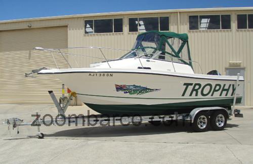 Trophy 2002 WA ficha tecnica